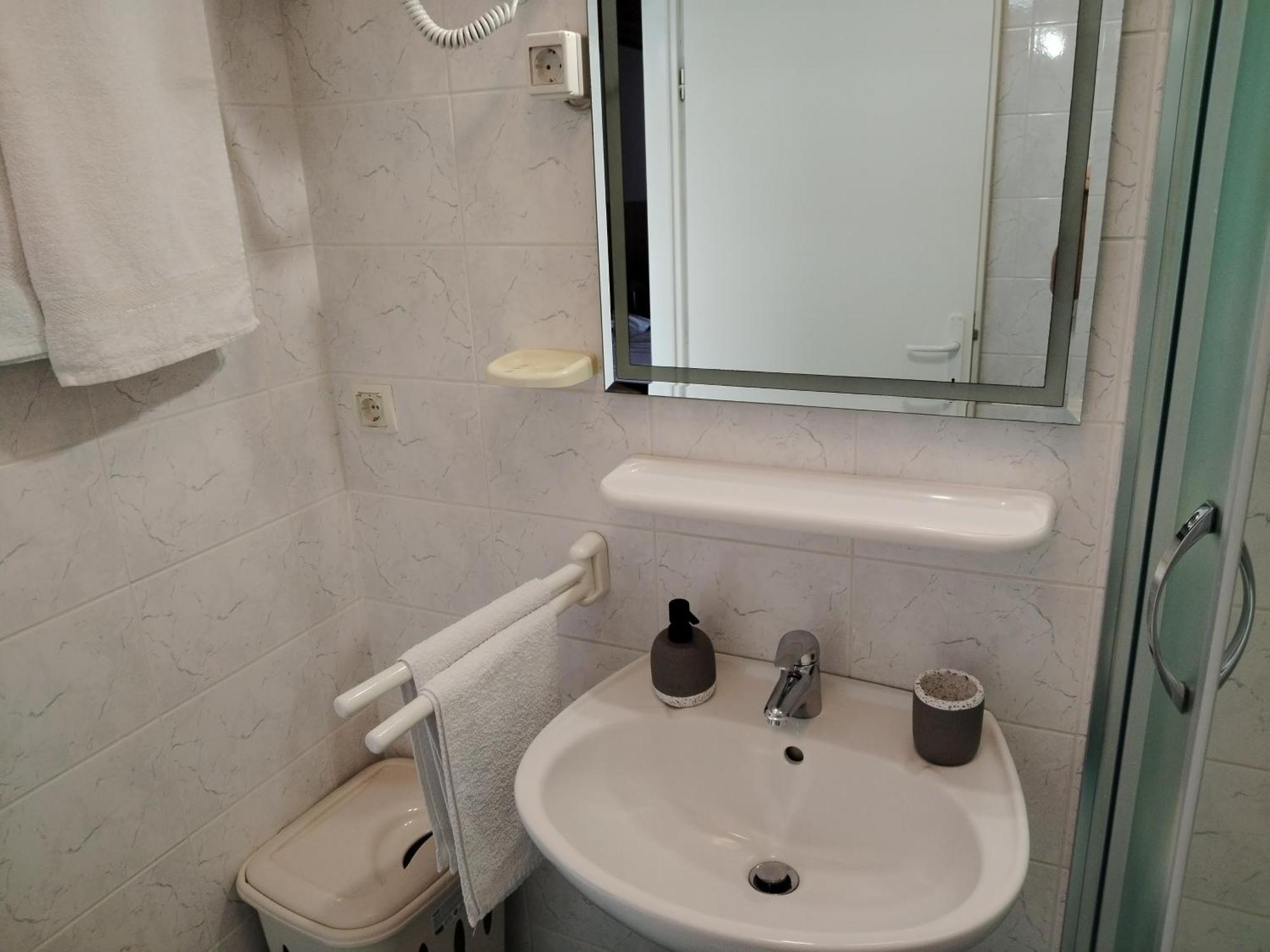Apartmani Marijan Crikvenica Exterior foto